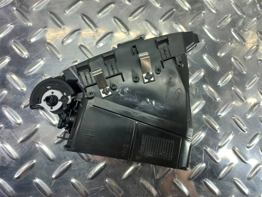 решетка воздуховода FORD Tourneo Connect  2045223, 860 рублей, Москва