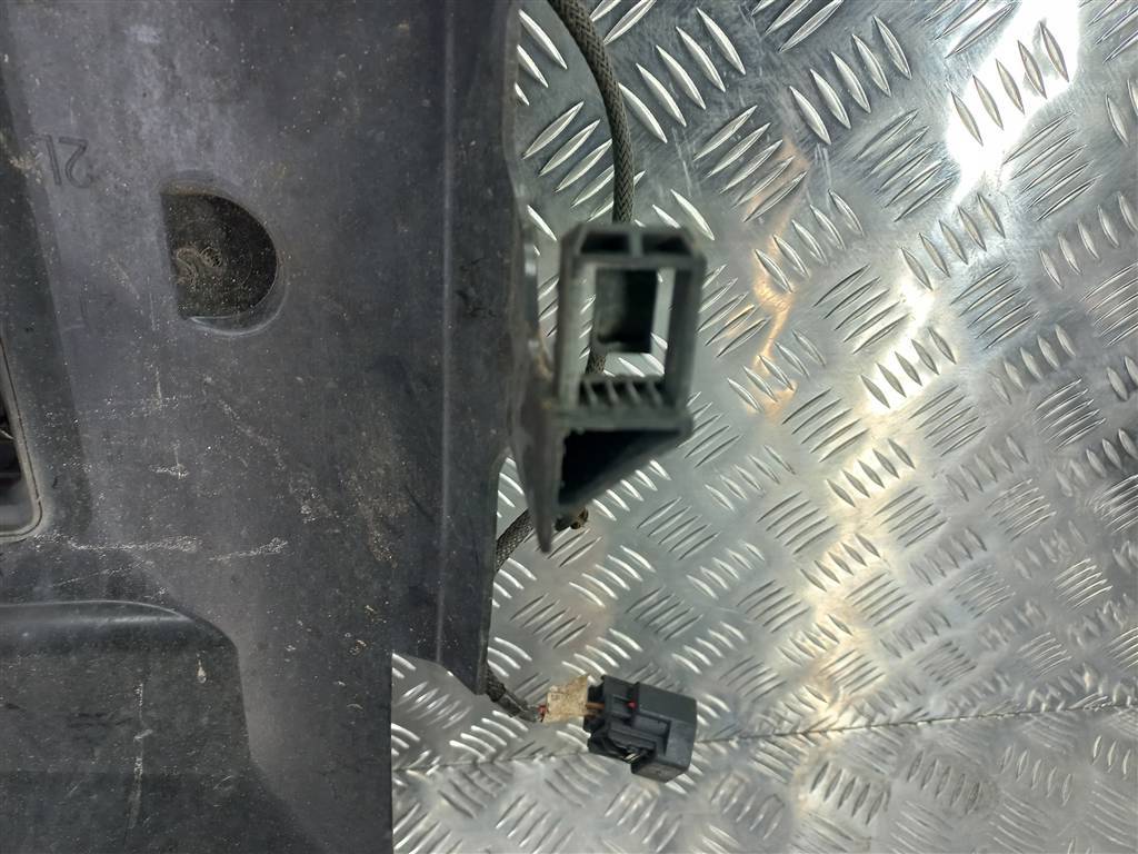 дефлектор радиатора (пыльник) FORD Tourneo Connect  1789172, 3279 рублей, Москва