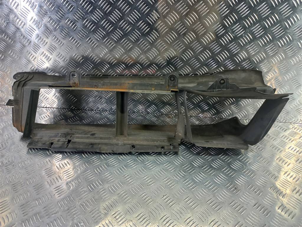 дефлектор радиатора (пыльник) FORD Tourneo Connect  1826096, 7300 рублей, Москва