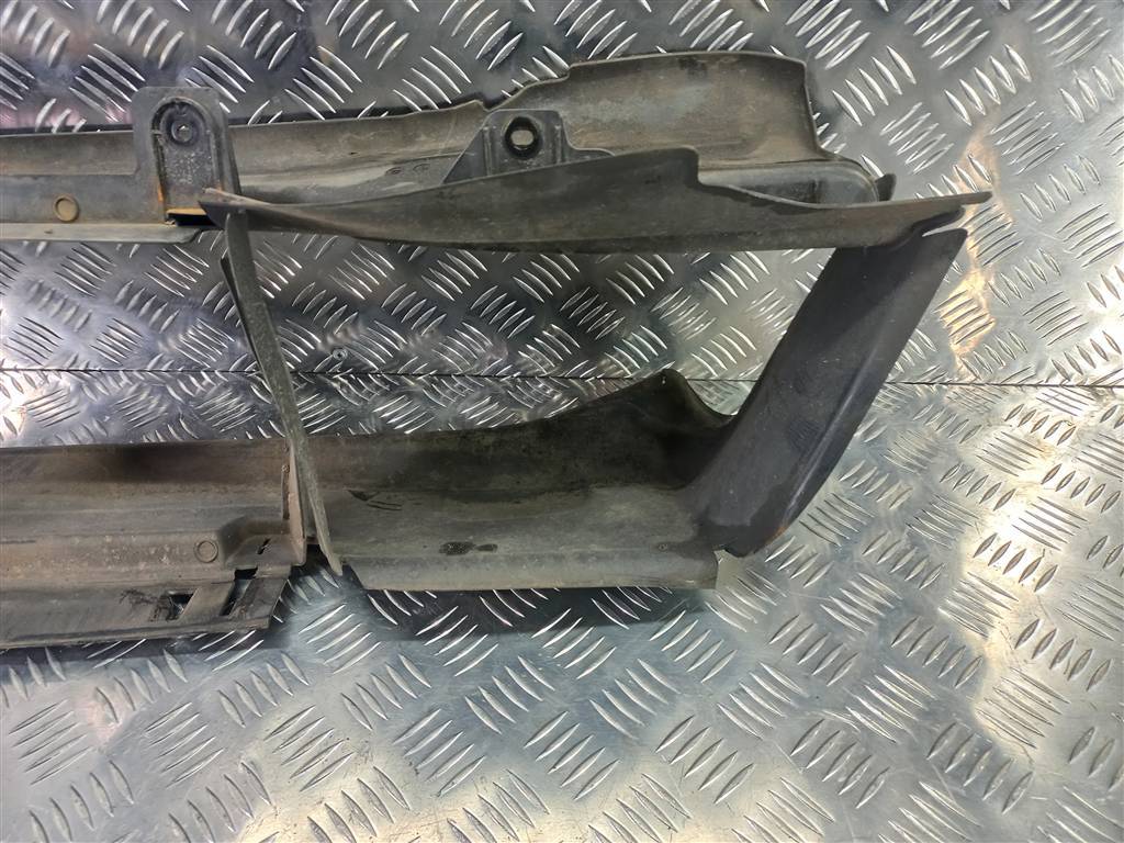 дефлектор радиатора (пыльник) FORD Tourneo Connect  1826096, 7300 рублей, Москва