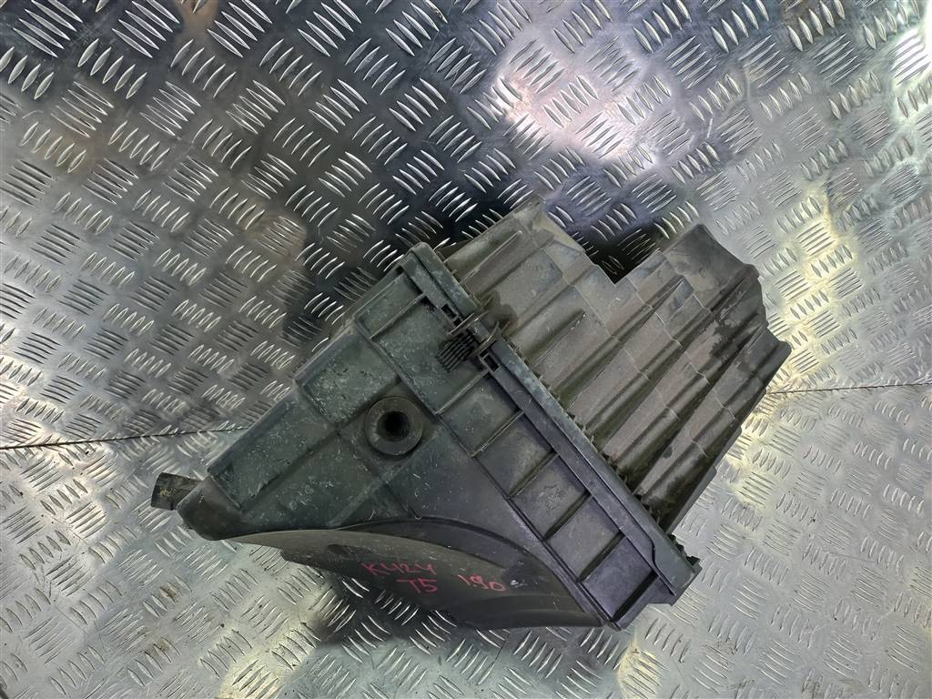 корпус воздушного фильтра Volkswagen Transporter  7H0129607J, 6730 рублей, Москва