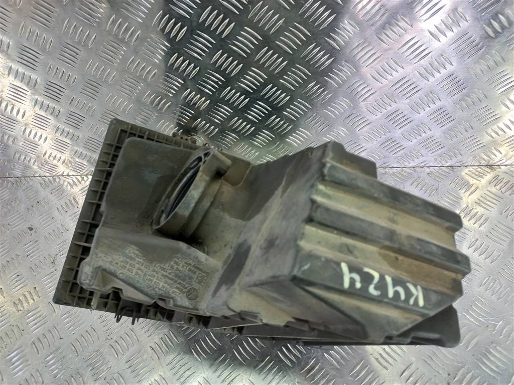 корпус воздушного фильтра Volkswagen Transporter  7H0129607J, 6730 рублей, Москва