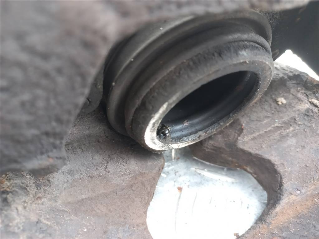 суппорт Volkswagen Transporter  7H0615123A, 7300 рублей, Москва