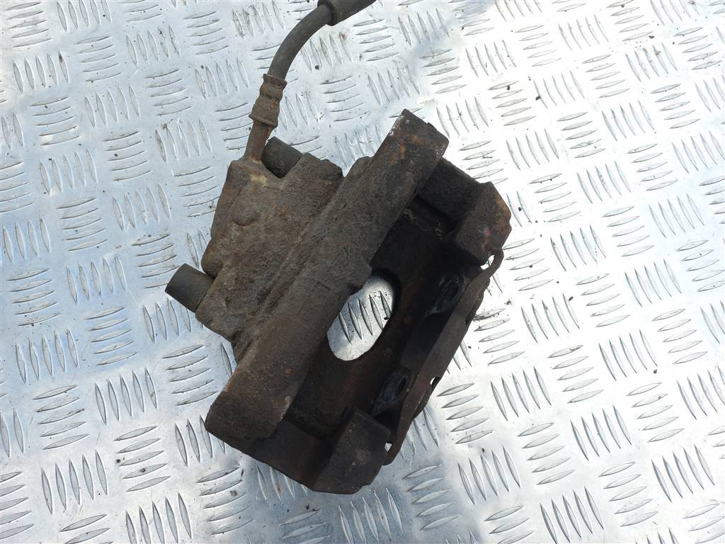 суппорт Volkswagen Transporter  7H0615123A, 7300 рублей, Москва