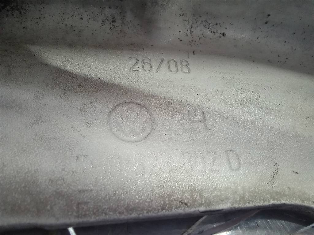 петля капота Volkswagen Transporter  7H0823302D, 5000 рублей, Москва