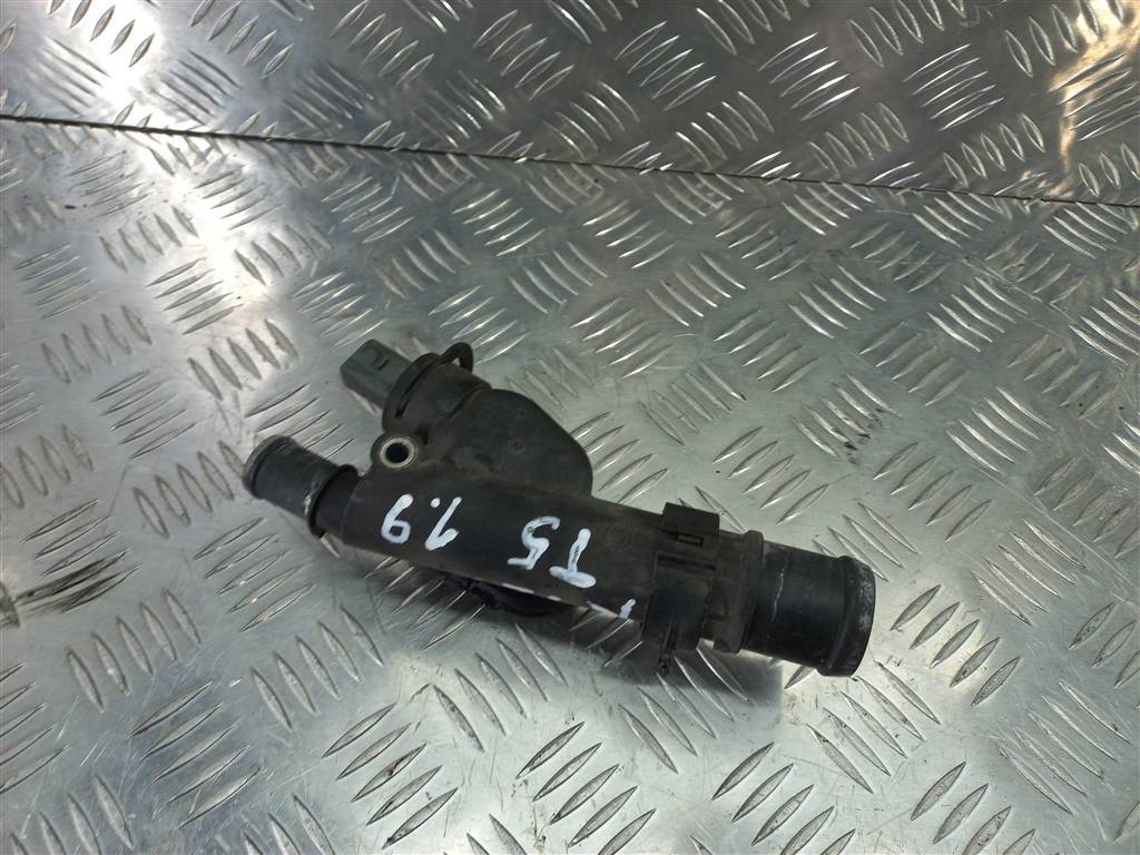 фланец системы охлаждения Volkswagen Transporter  038121132G, 980 рублей, Москва