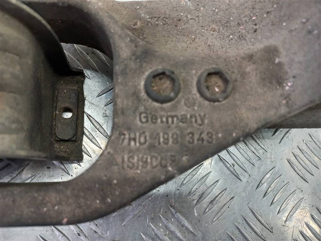 кронштейн двигателя (двс) Volkswagen Transporter  7H0199343, 3279 рублей, Москва