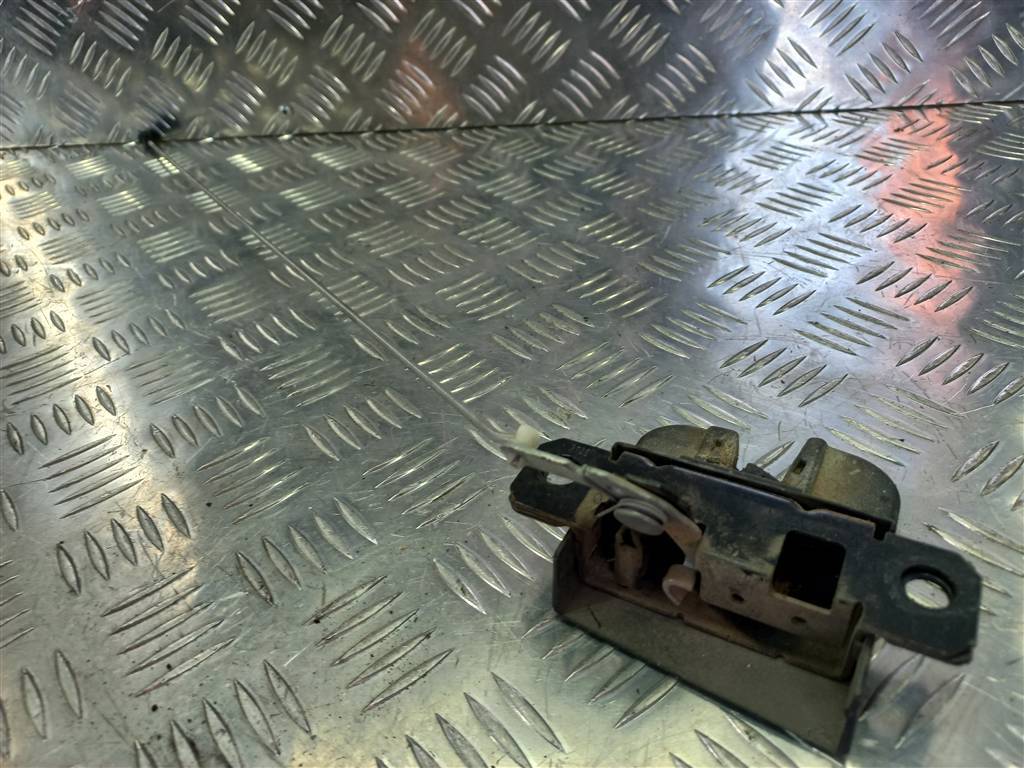 замок двери распашной Volkswagen Transporter  7H0827506C, 4430 рублей, Москва