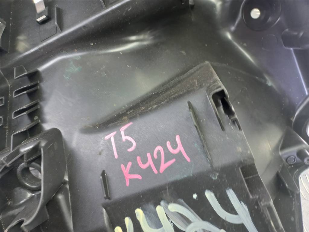 корпус блока предохранителей Volkswagen Transporter  7H0907296, 8450 рублей, Москва