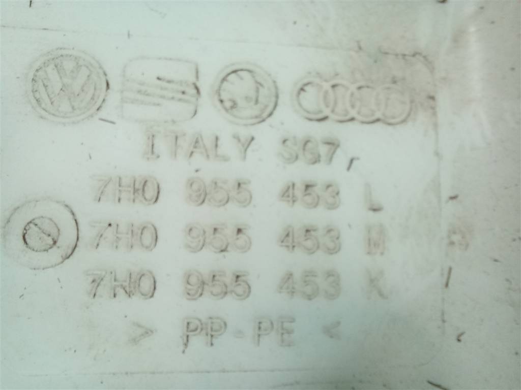 бачок омывателя Volkswagen Transporter 7H0955453K, 3279 рублей, Москва