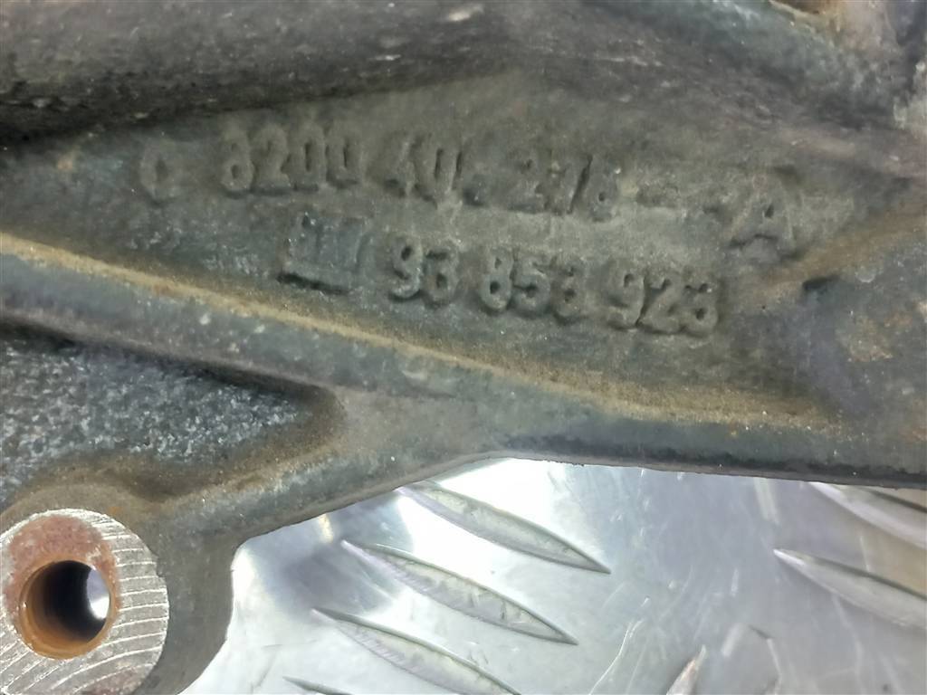 кронштейн кпп Renault Trafic  8200404278, 1550 рублей, Москва