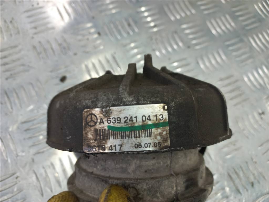 подушка двигателя (опора двс) MERCEDES-BENZ Vito  A6392410413, 2130 рублей, Москва