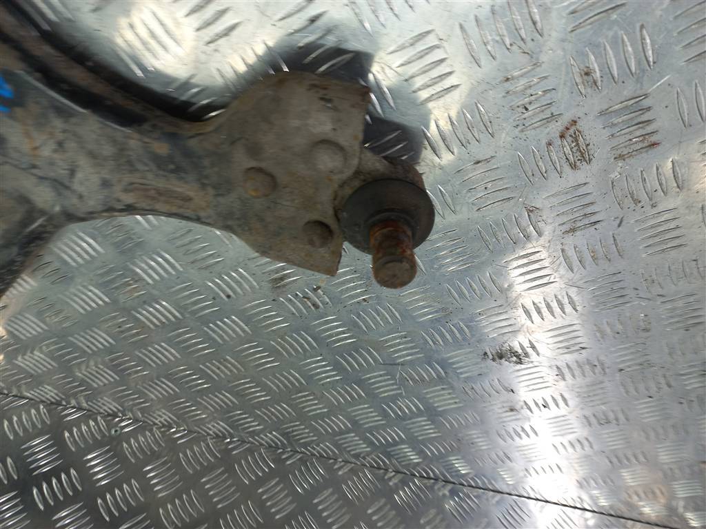 рычаг MERCEDES-BENZ Vito  A6393300410, 2130 рублей, Москва