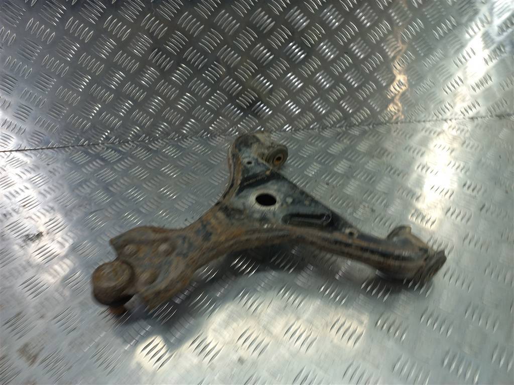 рычаг MERCEDES-BENZ Vito  A6393300410, 2130 рублей, Москва