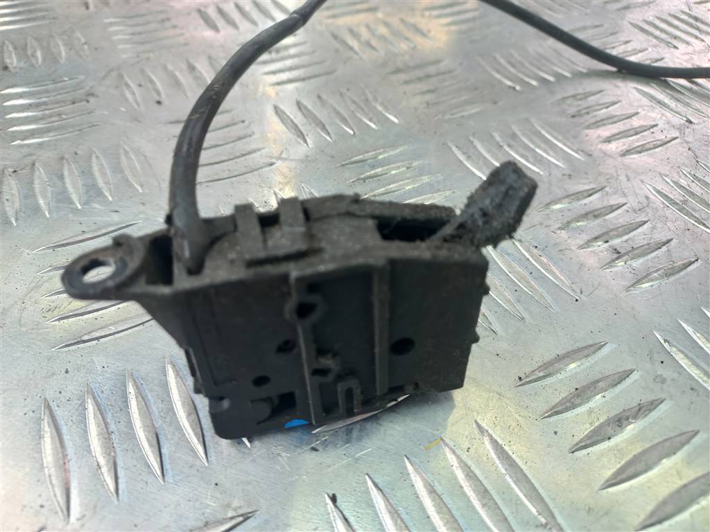 датчик закрытия капота MERCEDES-BENZ Vito  A9065403045, 2700 рублей, Москва