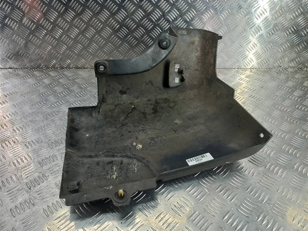 клык заднего бампера Opel Movano  4419334, 4430 рублей, Москва