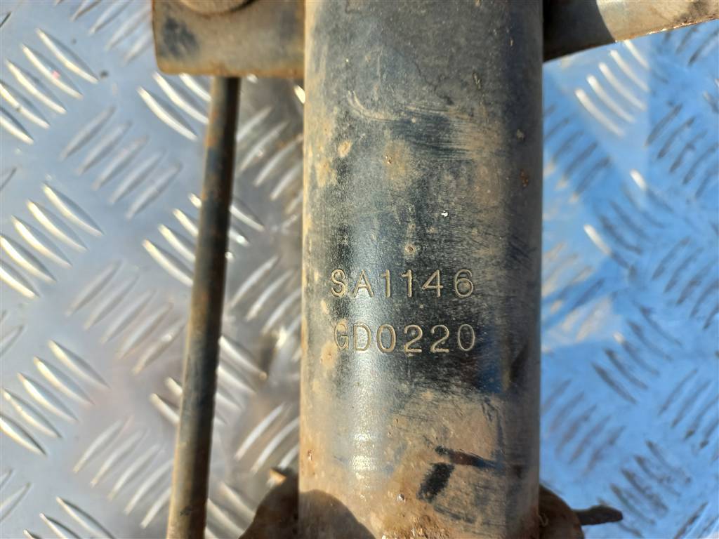 стойка Opel Movano  4421898, 13050 рублей, Москва