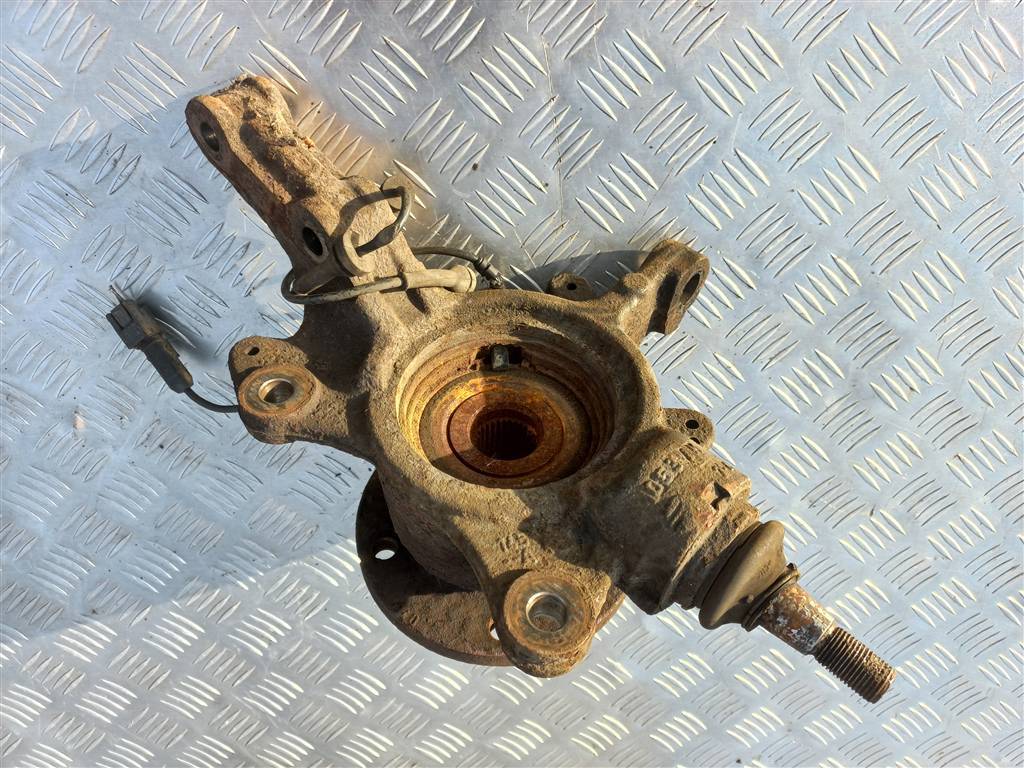 кулак Opel Movano  4421884, 13050 рублей, Москва