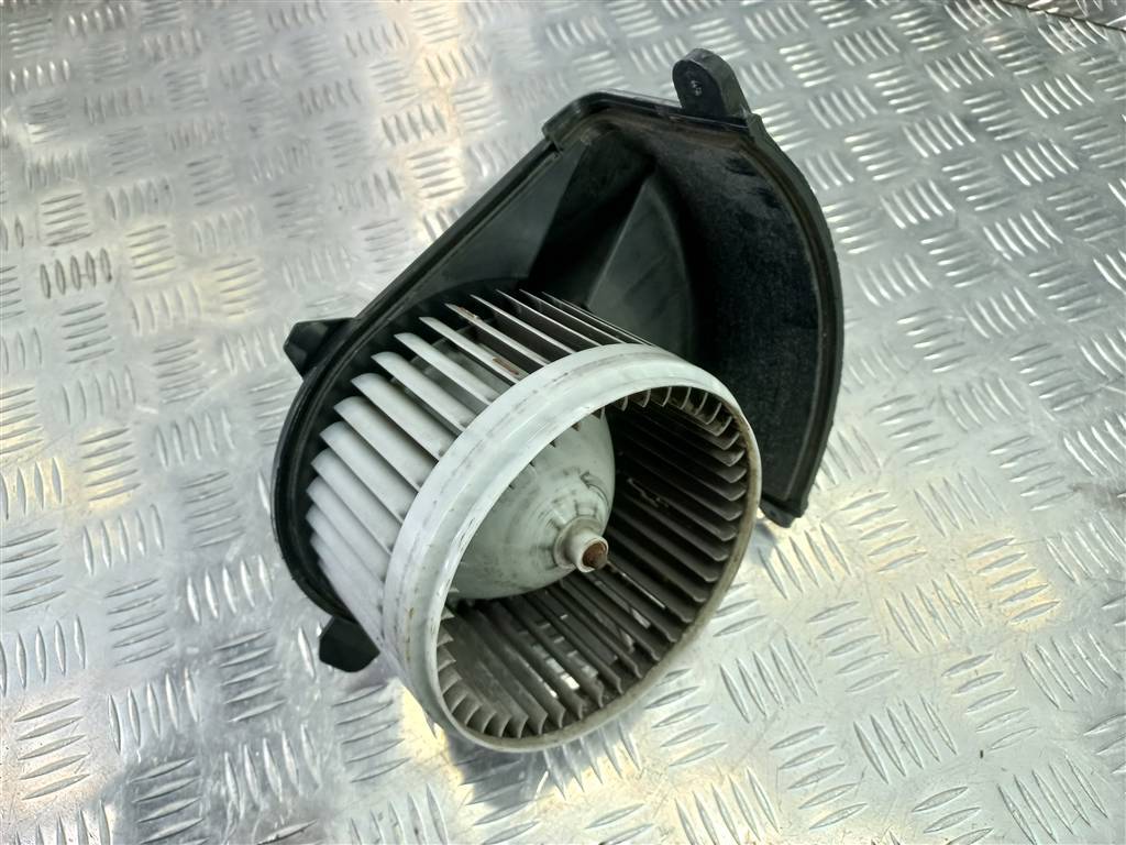 моторчик отопителя Opel Movano  4419685, 3620 рублей, Москва