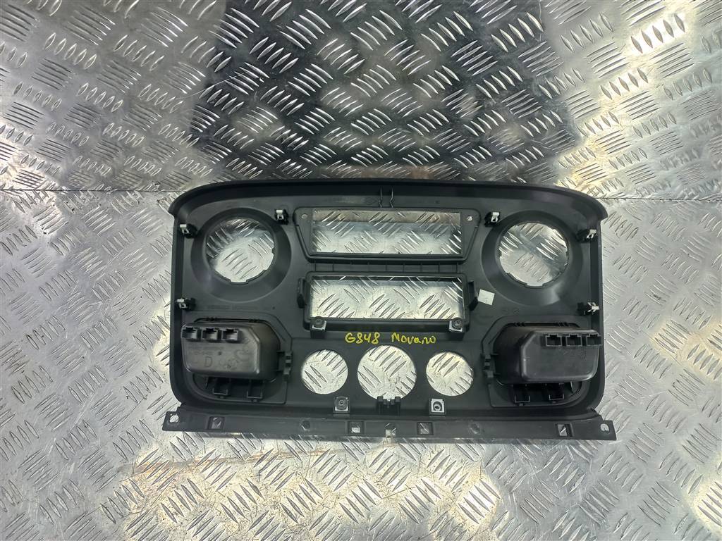 накладка торпедо Opel Movano  4419432, 2700 рублей, Москва