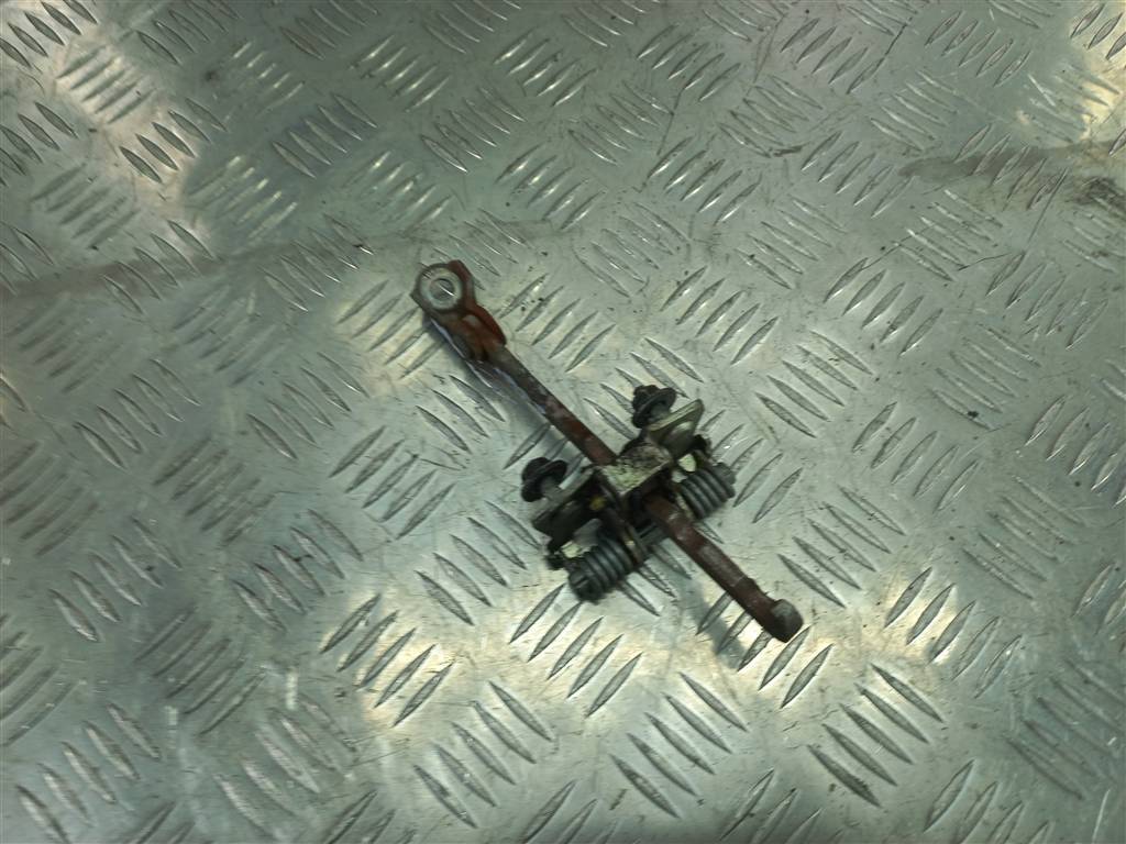 ограничитель двери Opel Movano  4419745, 980 рублей, Москва