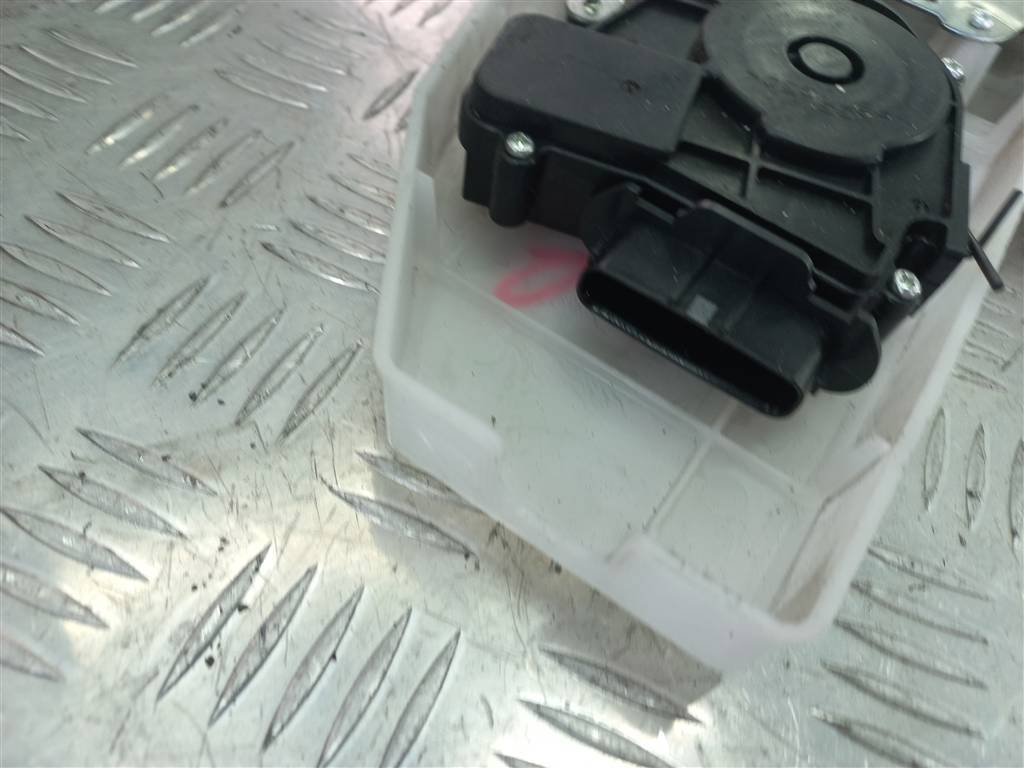 активатор замка двери Opel Movano  4420445, 10750 рублей, Москва