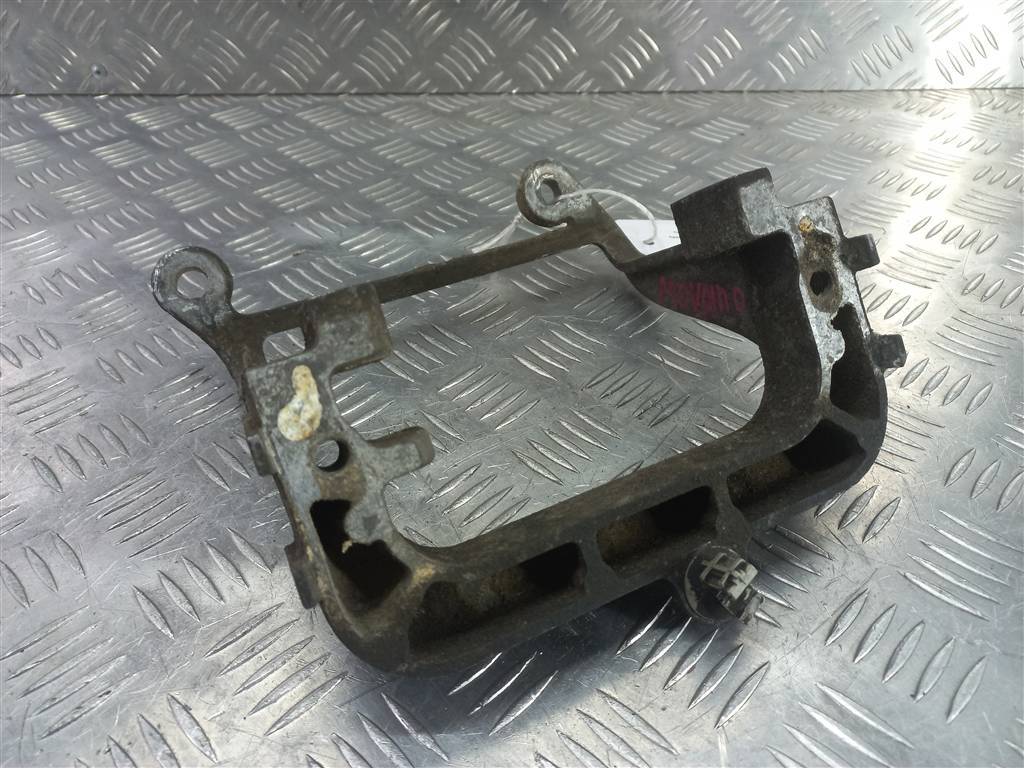 кронштейн двигателя (двс) Opel Movano  4419381, 6730 рублей, Москва