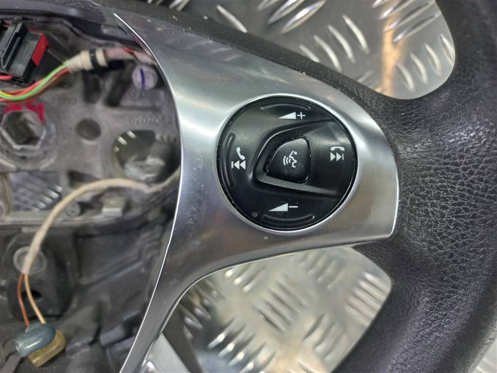 руль FORD Tourneo Connect  1829618, 8450 рублей, Москва