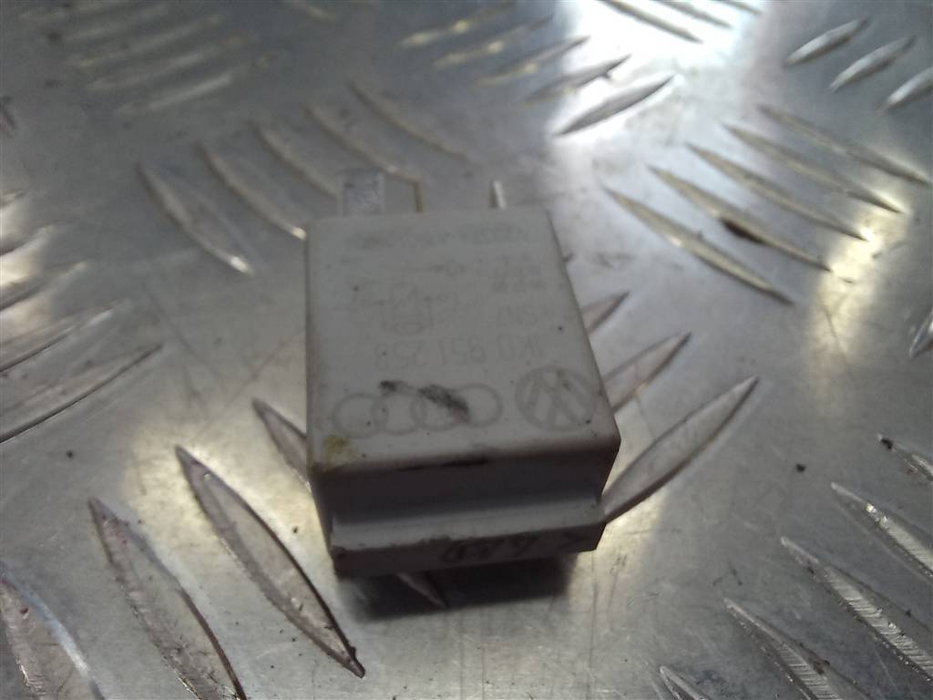 реле Volkswagen Transporter  1K0951253, 630 рублей, Москва