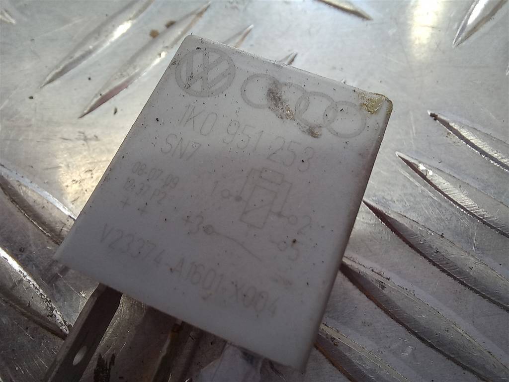 реле Volkswagen Transporter  1K0951253, 630 рублей, Москва