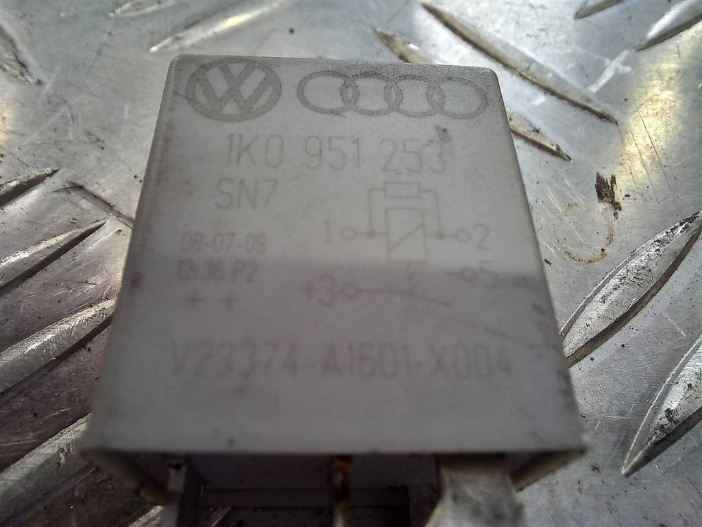 реле Volkswagen Transporter  1K0951253, 630 рублей, Москва