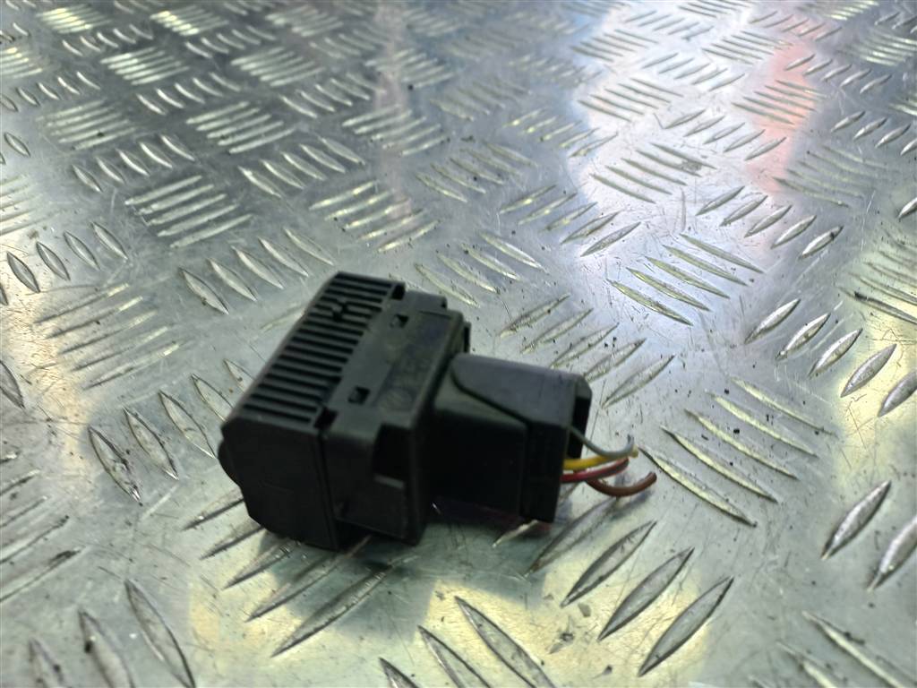 кнопка регулировки фар Volkswagen Transporter  7H0941333, 980 рублей, Москва