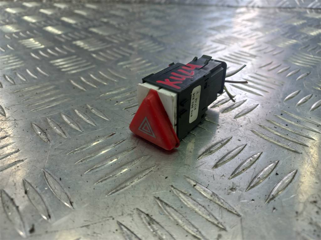 кнопка аварийной сигнализации Volkswagen Transporter  6Y0953235, 630 рублей, Москва