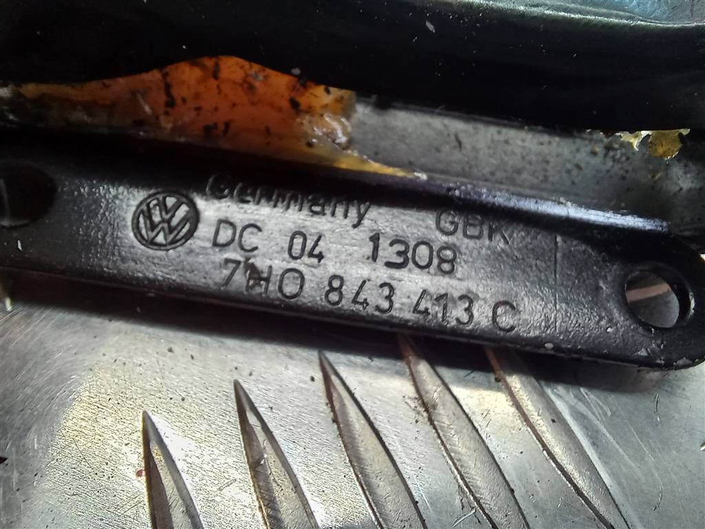 ограничитель двери сдвижной Volkswagen Transporter  7H0843413C, 1550 рублей, Москва