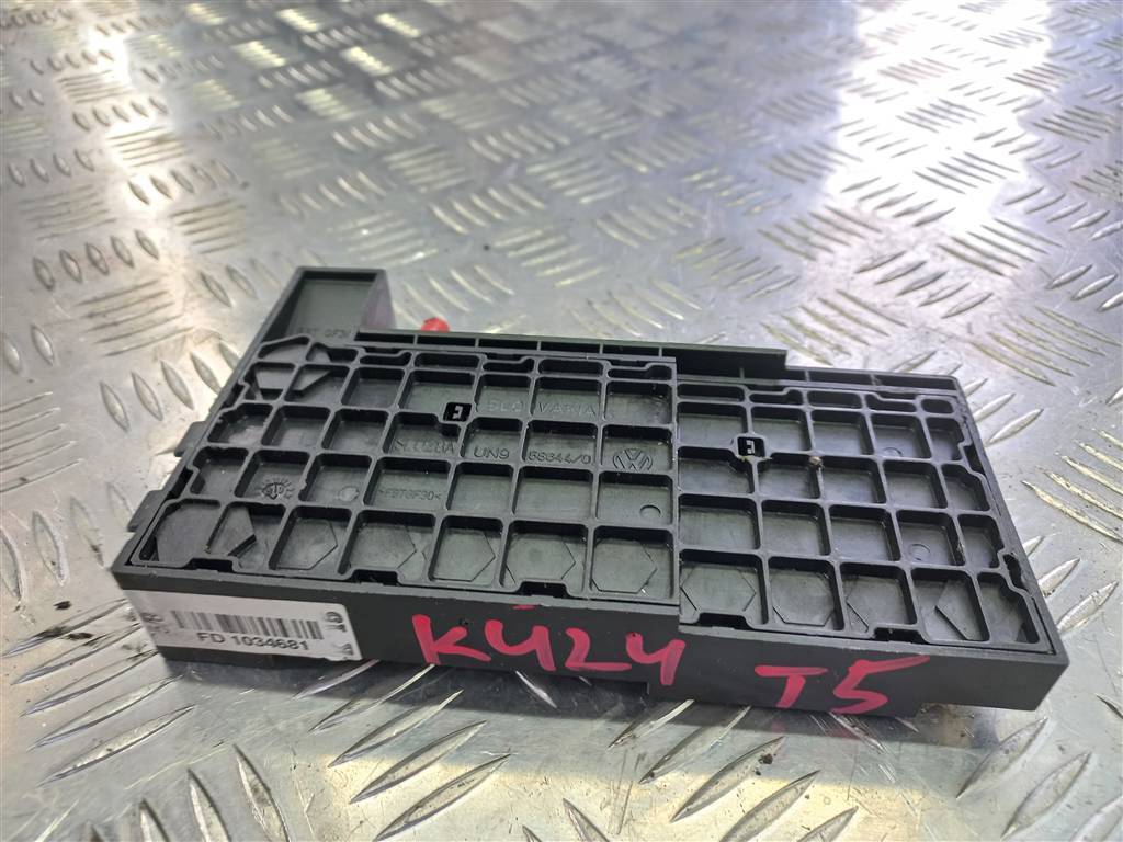 блок предохранителей Volkswagen Transporter  7H6970187FD, 3850 рублей, Москва