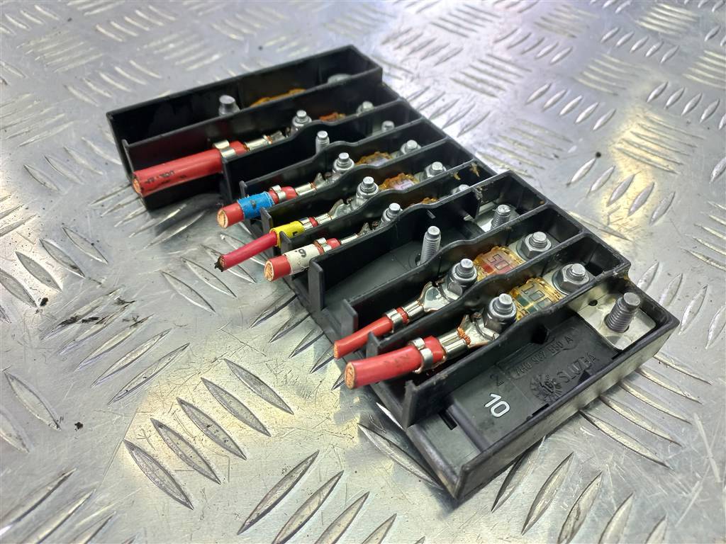 блок предохранителей Volkswagen Transporter  7H6970187FD, 3850 рублей, Москва