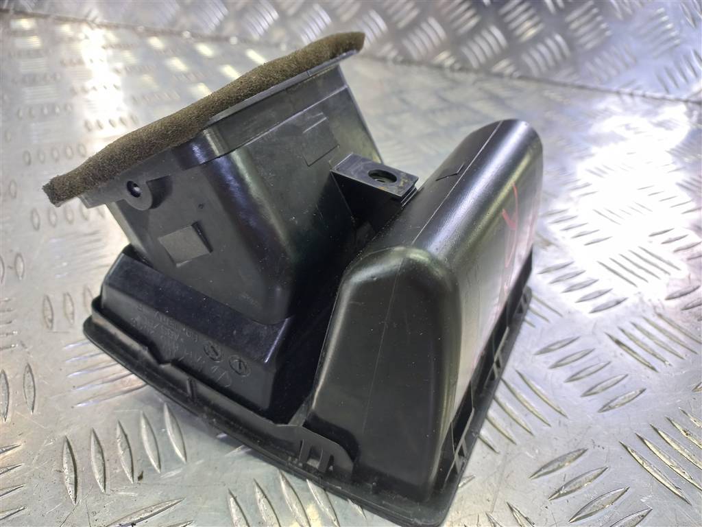 решетка воздуховода Volkswagen Transporter  7H1819204C, 2700 рублей, Москва