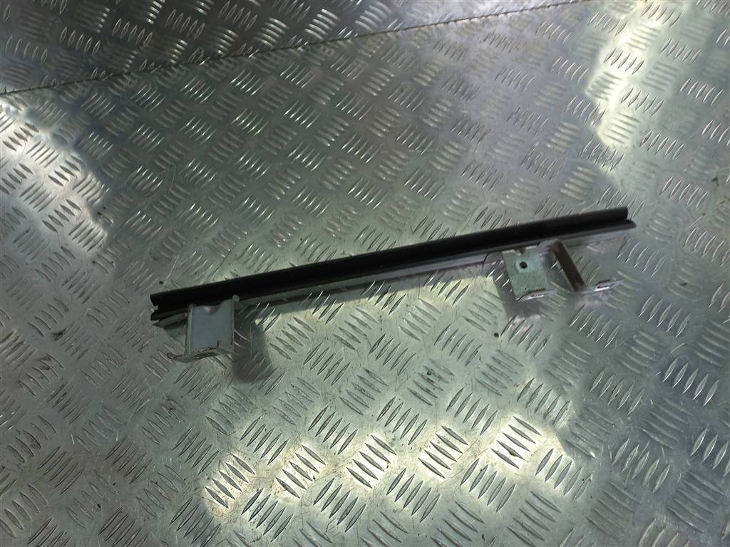 направляющая стекла двери FORD Transit  1822018, 980 рублей, Москва