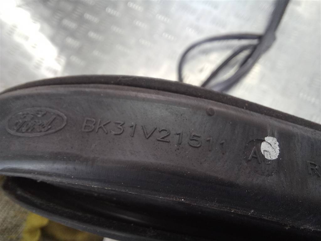 уплотнитель стекла FORD Transit  2042177, 5810 рублей, Москва