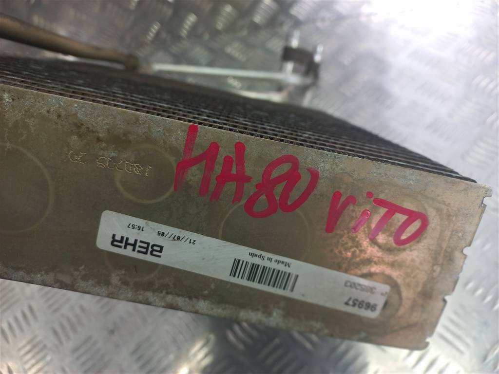 радиатор отопителя MERCEDES-BENZ Vito  A0018305758, 3279 рублей, Москва