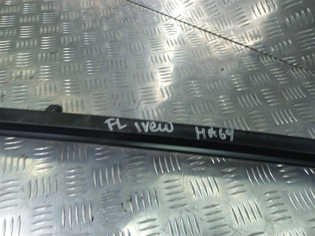 направляющая стекла двери Iveco Daily  500314253, 980 рублей, Москва