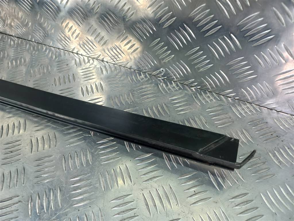 направляющая стекла двери Iveco Daily  500314253, 980 рублей, Москва