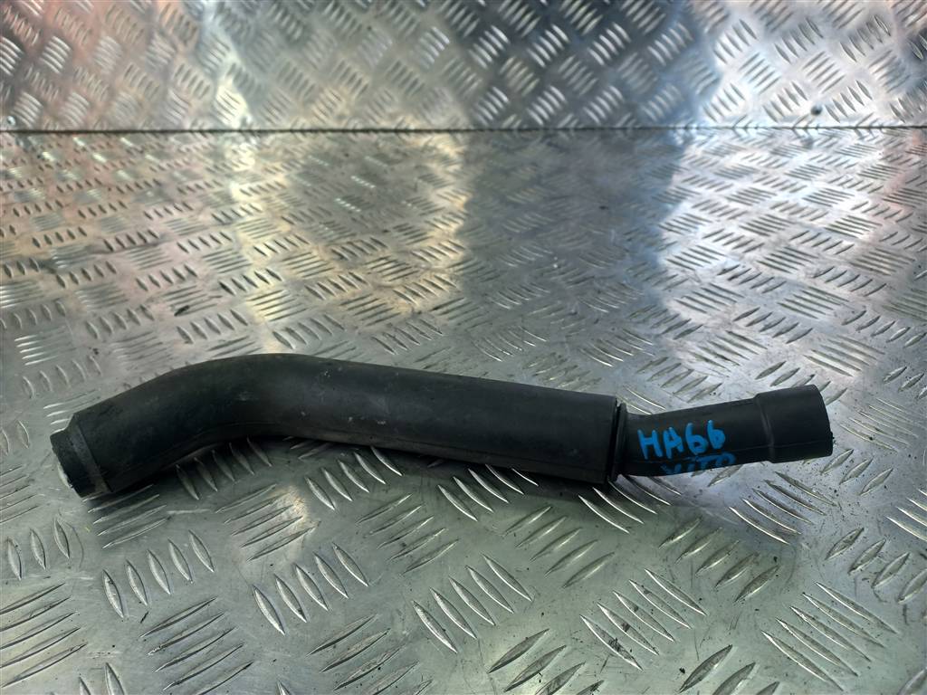 патрубок отработавших газов (резиновый) MERCEDES-BENZ Vito  A6510100882, 750 рублей, Москва