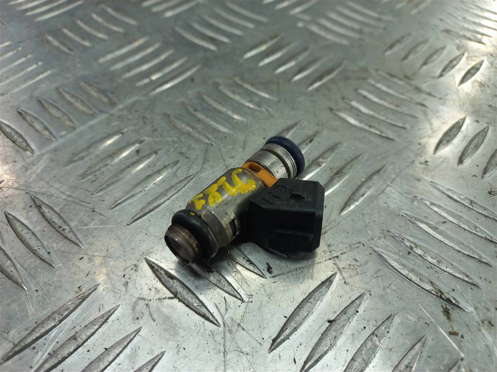 форсунка топливная Fiat Doblo  71724545, 3279 рублей, Москва