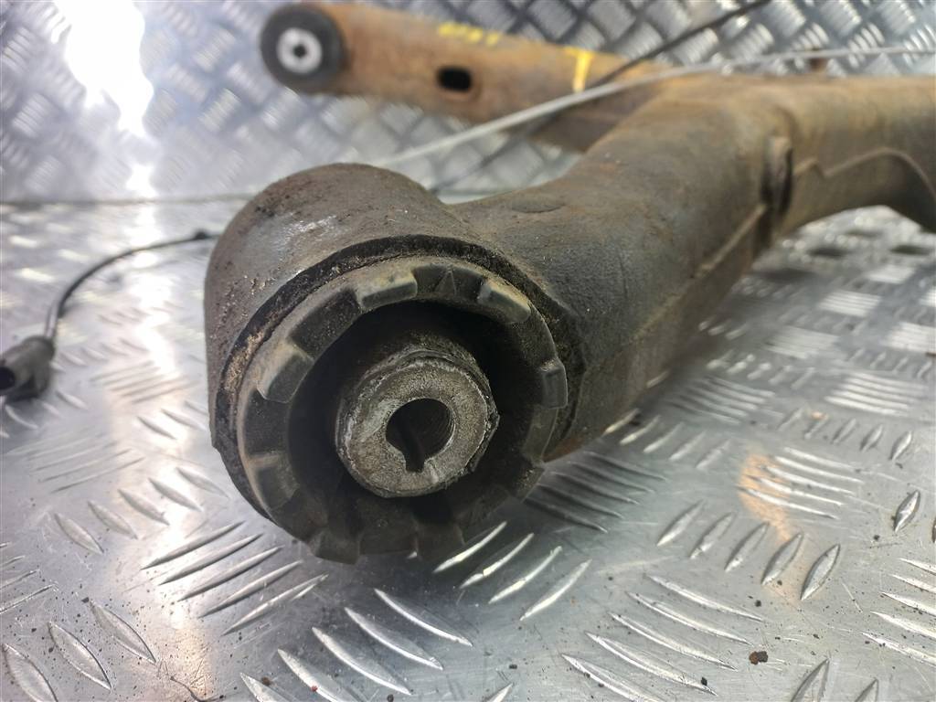 рычаг MERCEDES-BENZ Vito  A6393504701, 7880 рублей, Москва