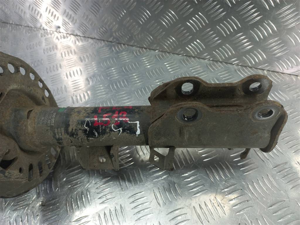 стойка MERCEDES-BENZ Vito  A6393206613, 6150 рублей, Москва