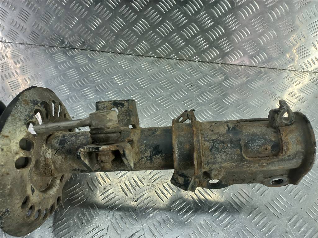 стойка MERCEDES-BENZ Vito  A6393206613, 6150 рублей, Москва