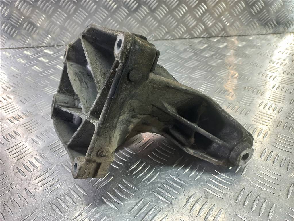 кронштейн двигателя (двс) MERCEDES-BENZ Vito  A6512231504, 2010 рублей, Москва