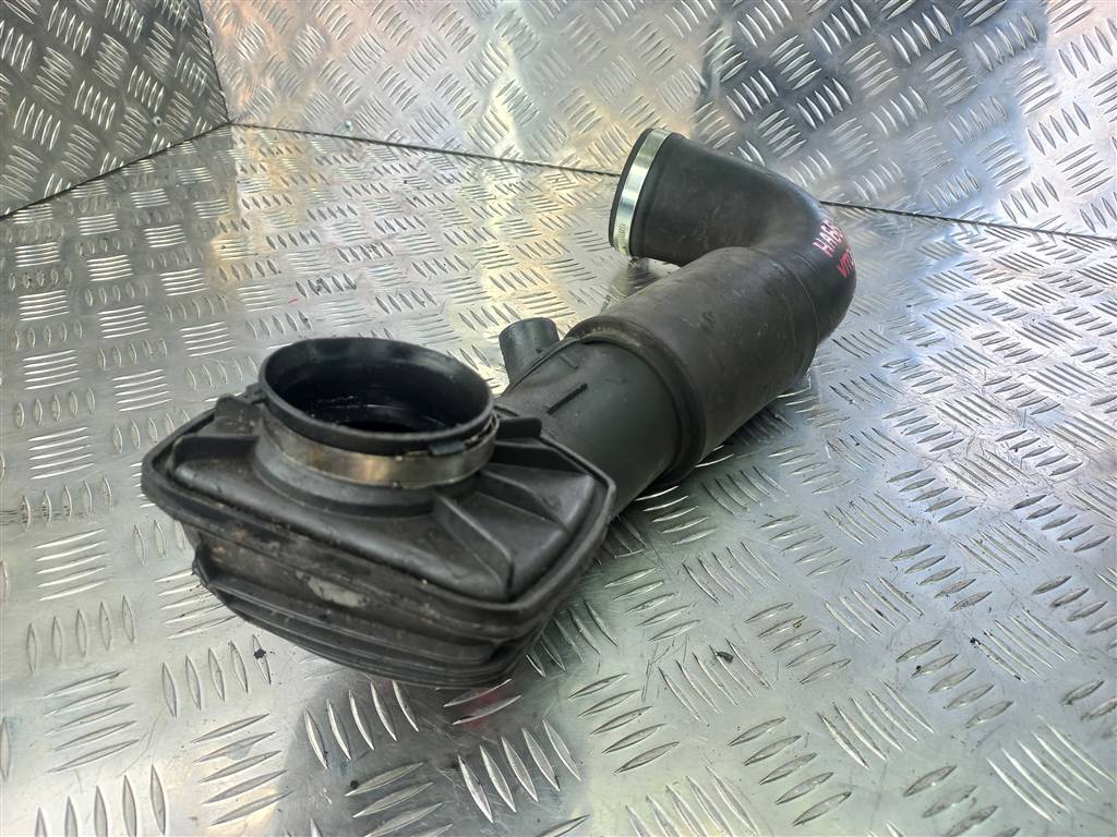 патрубок воздушный (резиновый) MERCEDES-BENZ Vito  A6395280624, 1900 рублей, Москва