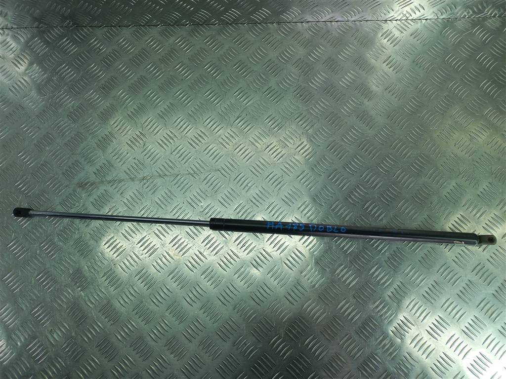 амортизатор крышки багажника Fiat Doblo 1.4 MT (78 л.с.)Doblo  I рестайлинг (2005—2015) Фургон 46824070, 860 рублей, Москва